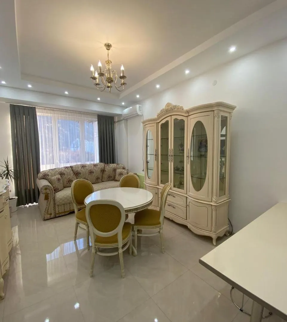 דירה טביליסי Eto'S Appartement