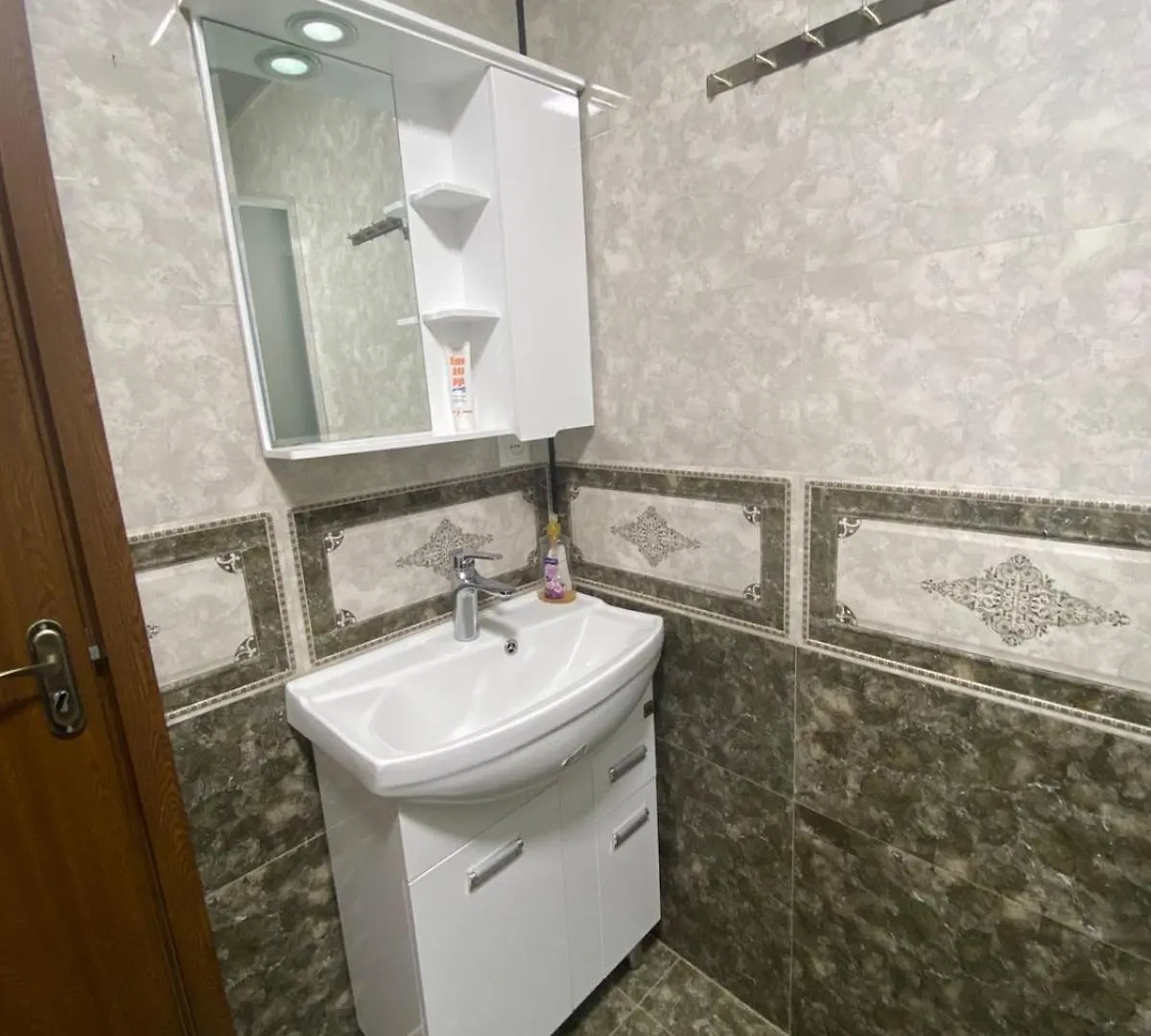 טביליסי Eto'S Appartement